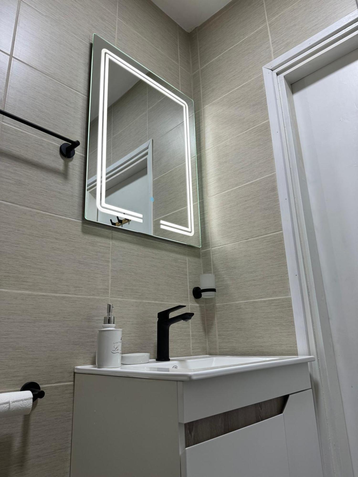 Vuk Apartman Доньи-Милановац Экстерьер фото